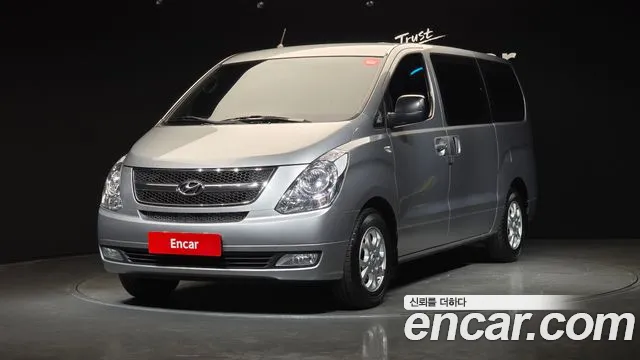 Hyundai Starex 2015 — фото 1
