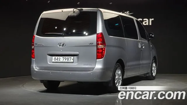 Hyundai Starex 2015 — фото 2