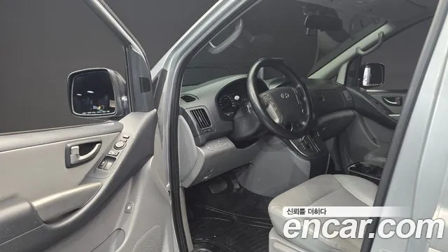 Hyundai Starex 2015 — фото 10