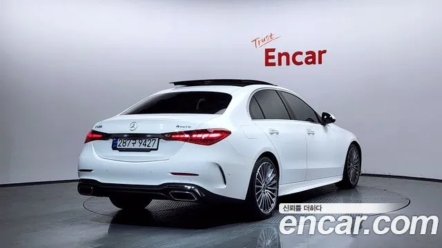 Mercedes-Benz C-Class 2023 — фото 3