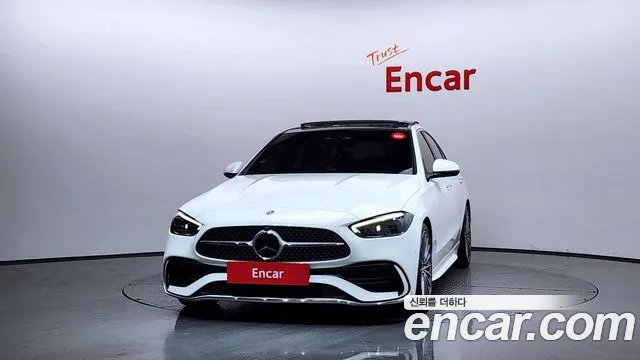 Mercedes-Benz C-Class 2023 — фото 4