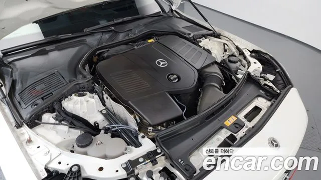 Mercedes-Benz C-Class 2023 — фото 6