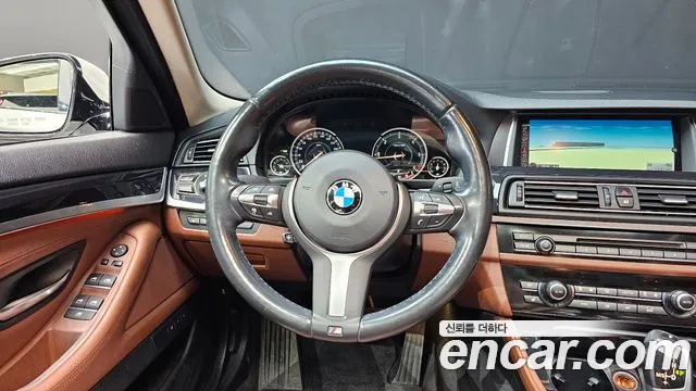 BMW 5-Series 2016 — фото 12
