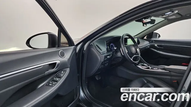Hyundai Sonata 2022 — фото 19