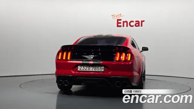 Ford Mustang 2015 — фото 4