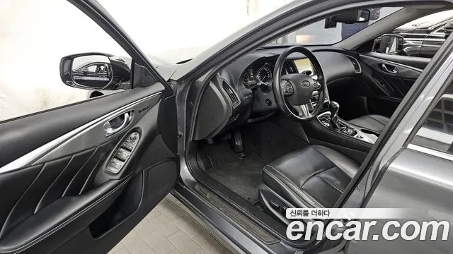 Infiniti Q50 2015 — фото 10