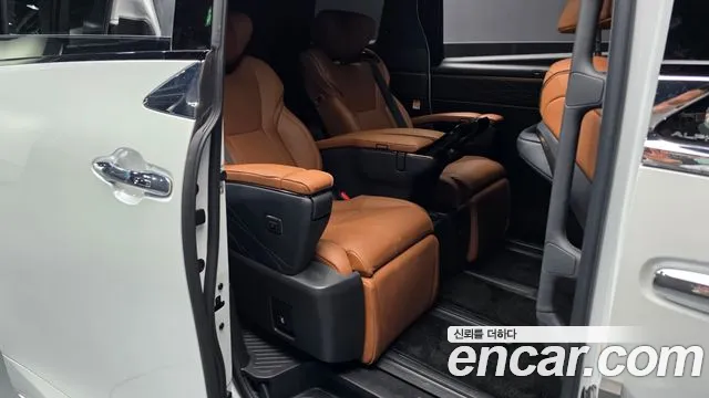 Toyota Alphard 2024 — фото 12