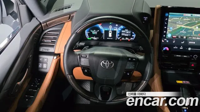 Toyota Alphard 2024 — фото 13