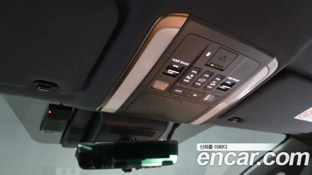 Toyota Alphard 2024 — фото 18