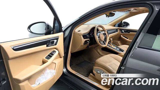 Porsche Macan 2015 — фото 10