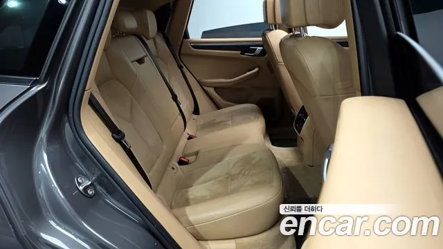 Porsche Macan 2015 — фото 12