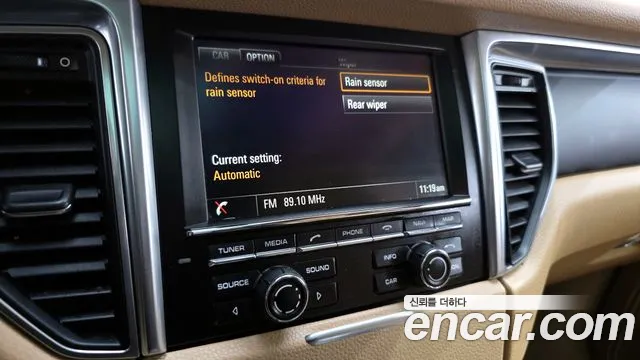 Porsche Macan 2015 — фото 16