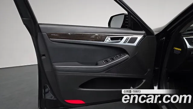 Genesis G80 2018 — фото 14