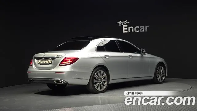 Mercedes-Benz E-Class 2017 — фото 2
