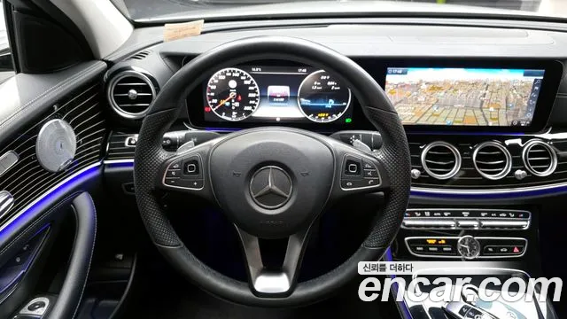 Mercedes-Benz E-Class 2017 — фото 18