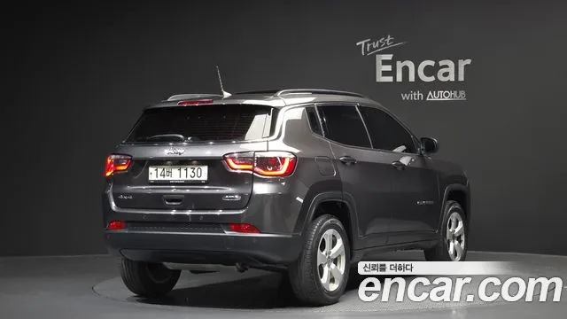 Jeep Compass 2018 — фото 2