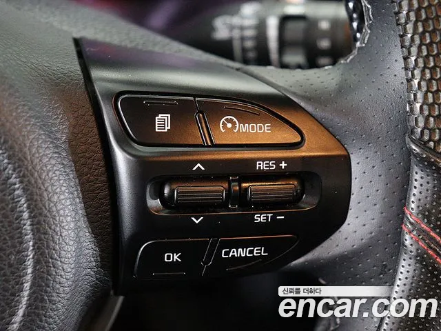 Kia Stonic 2020 — фото 12