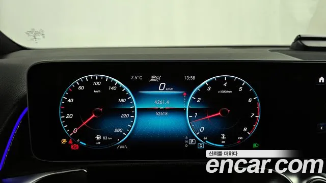 Mercedes-Benz GLB-Class 2020 — фото 11