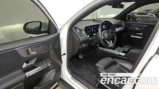 Mercedes-Benz GLB-Class 2020 — фото 13
