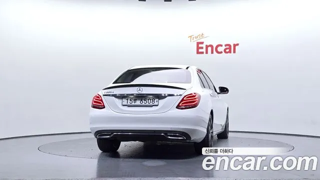 Mercedes-Benz C-Class 2018 — фото 4