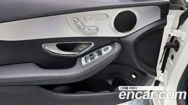 Mercedes-Benz C-Class 2018 — фото 14