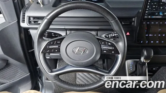 Hyundai Staria 2022 — фото 13