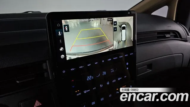 Hyundai Staria 2022 — фото 15