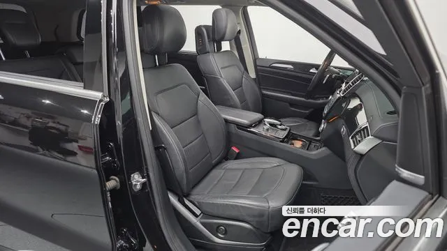 Mercedes-Benz GLS-Class 2018 — фото 18