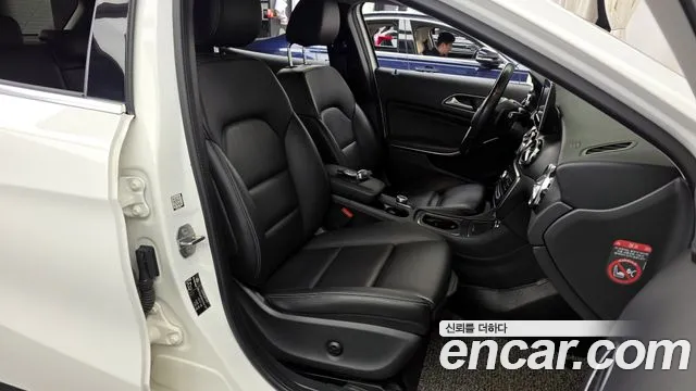 Mercedes-Benz GLA-Class 2019 — фото 16