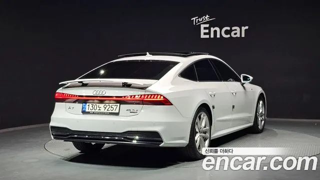 Audi A7 2022 — фото 2