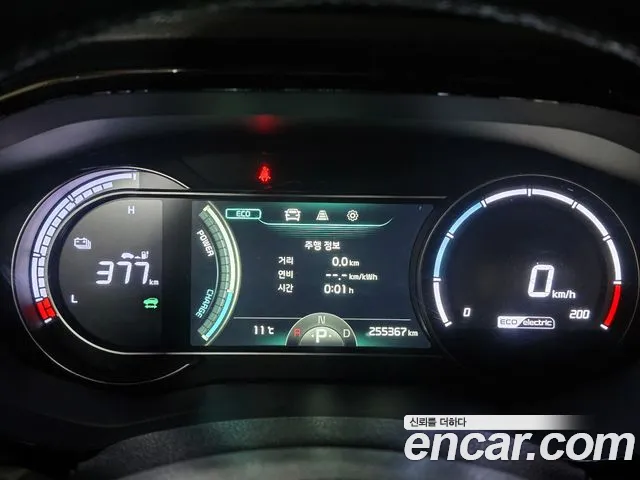 Kia Niro 2023 — фото 9