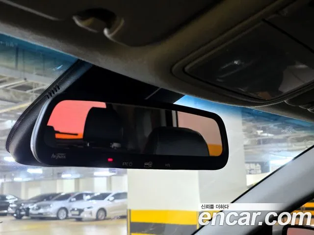 Kia Niro 2023 — фото 14