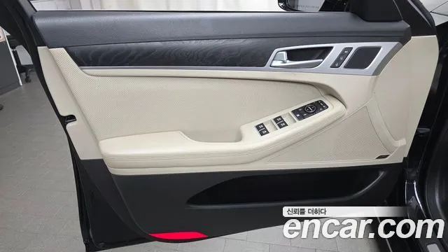 Hyundai Genesis 2016 — фото 14