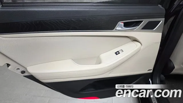 Hyundai Genesis 2016 — фото 15