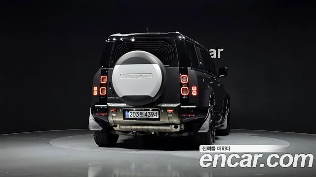 Land Rover Defender 2024 — фото 4