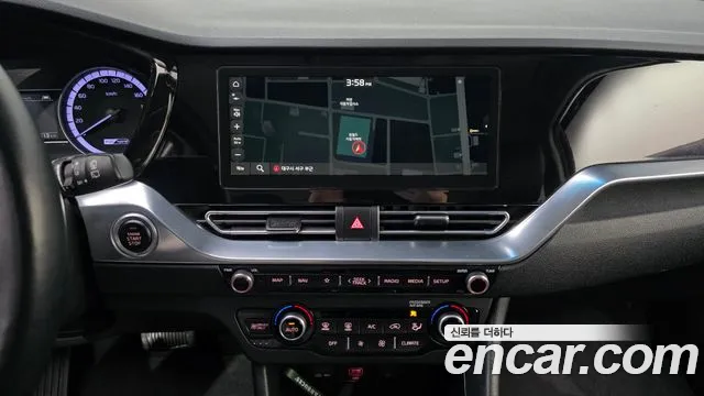 Kia Niro 2020 — фото 12