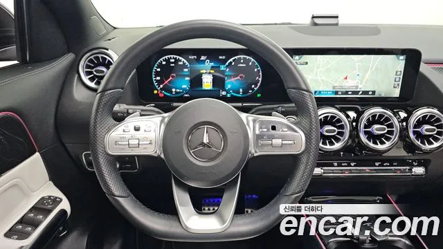 Mercedes-Benz GLA-Class 2021 — фото 14
