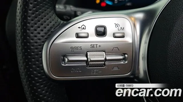 Mercedes-Benz GLA-Class 2021 — фото 17