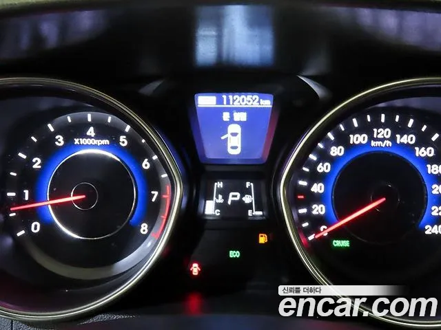 Hyundai AVANTE 2013 — фото 10
