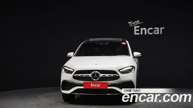 Mercedes-Benz GLA-Class 2023 — фото 3