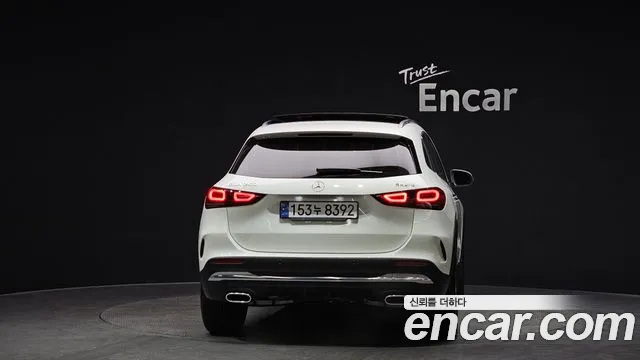 Mercedes-Benz GLA-Class 2023 — фото 4