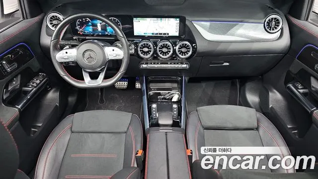 Mercedes-Benz GLA-Class 2023 — фото 10