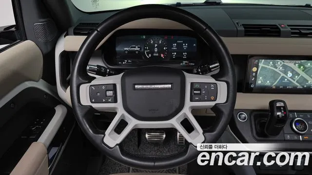 Land Rover Defender 2022 — фото 18
