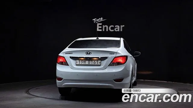 Hyundai Accent 2016 — фото 4