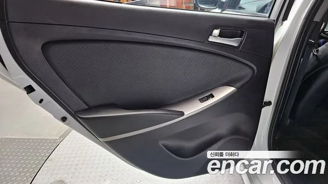 Hyundai Accent 2016 — фото 15