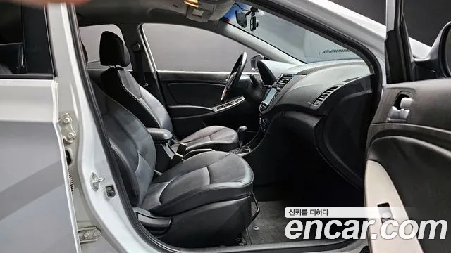 Hyundai Accent 2016 — фото 16