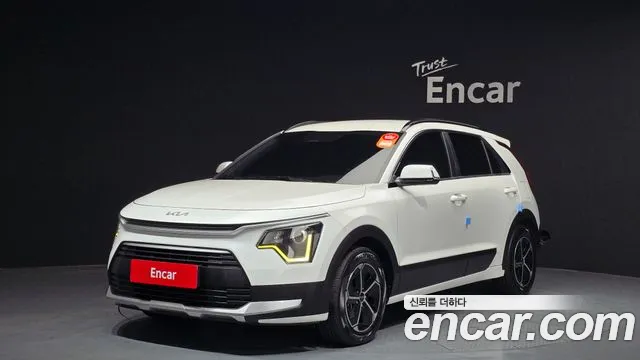 Kia Niro 2022 — фото 1
