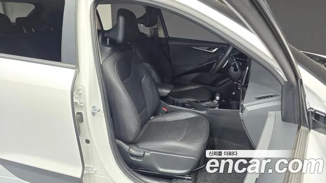 Kia Niro 2022 — фото 18
