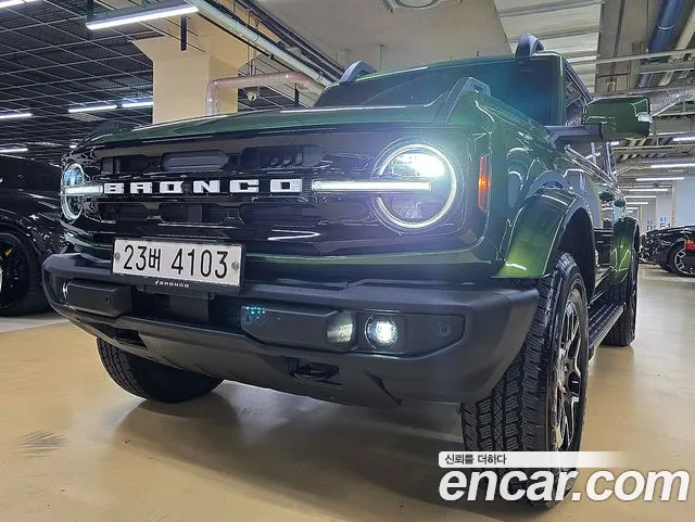 Ford Bronco 2023 — фото 1