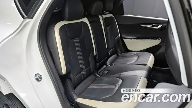 Kia EV6 2023 — фото 17